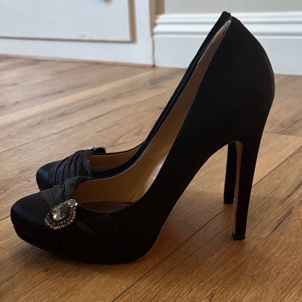 Badgley Mischka Black Heels with Embellishment - Picture 2 of 8